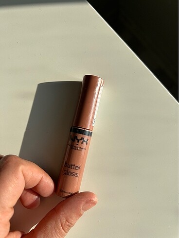 NYX NYX BUTTER GLOSS NEMLENDİRİCİ DUDAK PARLATICISI
