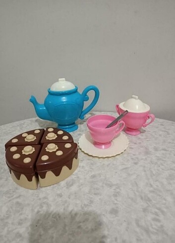 Oyuncak çay seti