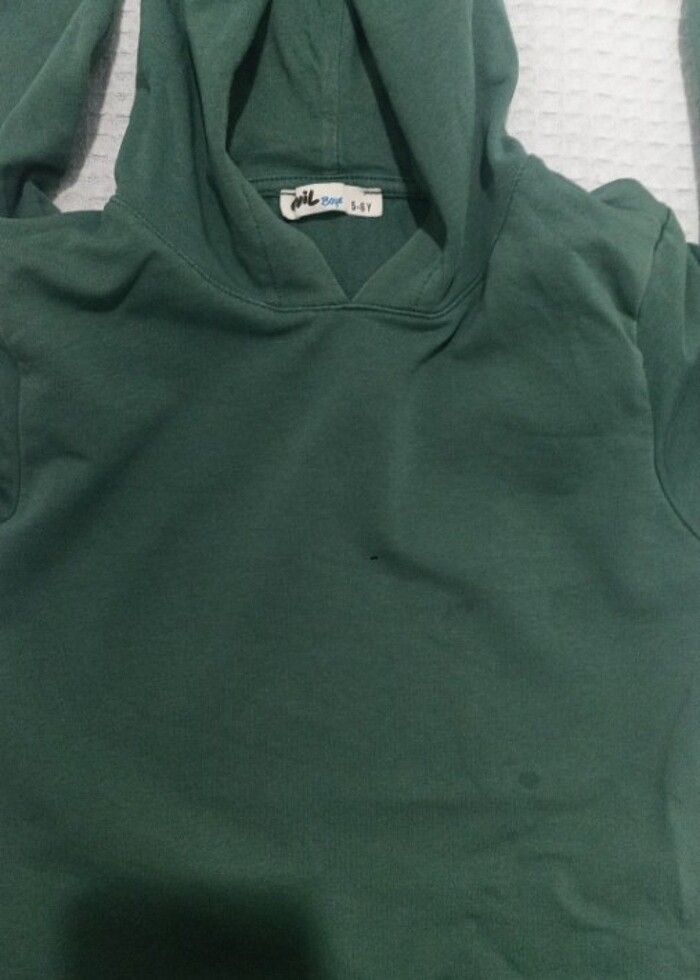 Erkek çocuk kapüşonlu üst  - Görsel 2