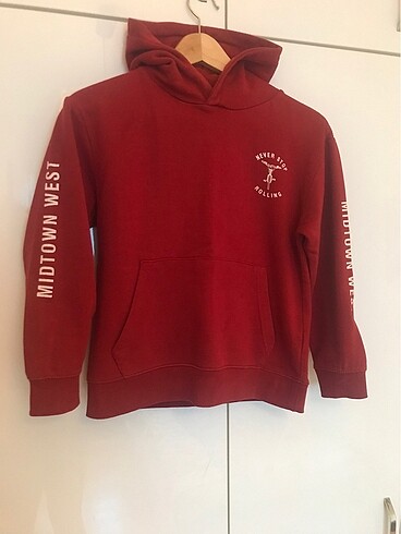Sweatshirt 2x ve ayakkabı