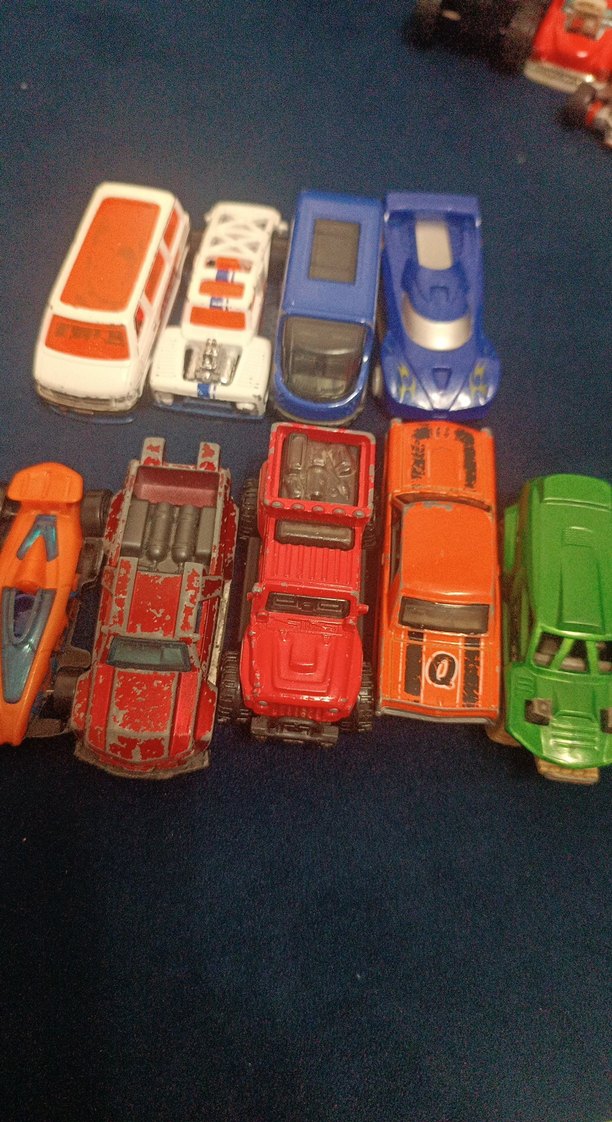 Renkli Oyuncak Araba Seti - Görsel 2