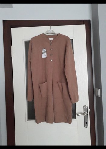 Düğmeli Uzun Kahverengi Kadın Hırka - Görsel 4