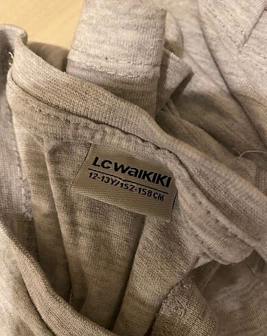 LC Waikiki Takım erkek çocuk şortun markasını hatırlamıyorum