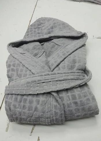 Gri Kapüşonlu Yılan Desenli Bornoz disi kadife ici pamuklu - Görsel 3