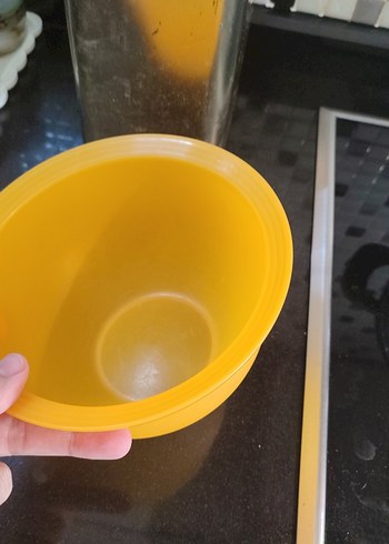 Sarı Plastik Kapaklı Tupperware Saklama Kabı - Görsel 4