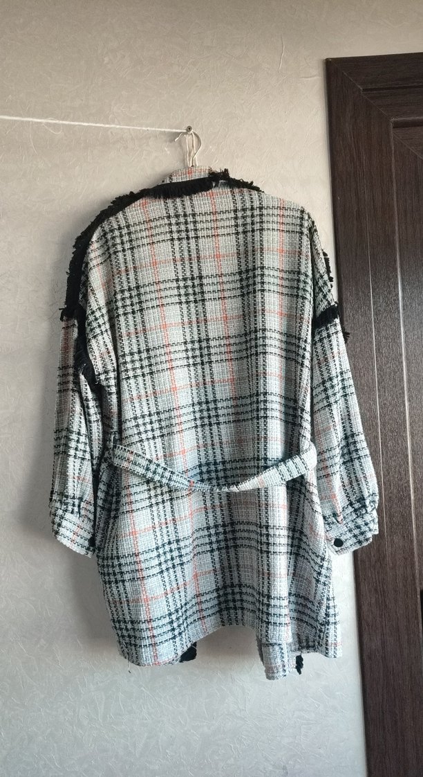 Ekose Desenli Kemerli Kadın Kısa Kaban - Görsel 3