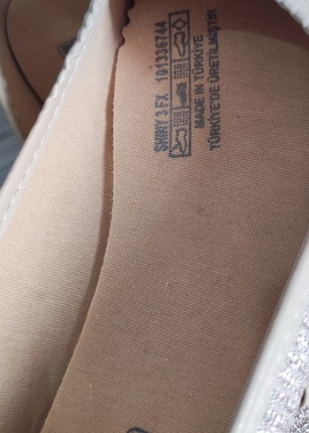 Bej Parlak Yılan Desenli çocuk  Babet - Görsel 2