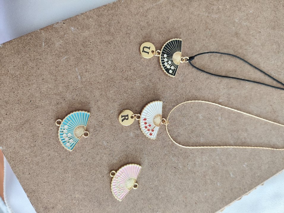 Harfli Yelpaze Kolye - Görsel 3