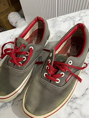 37,5 Beden Vans Spor Ayakkabı