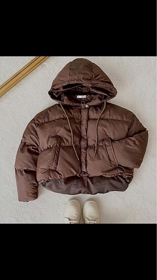 Oversize şişme crop mont