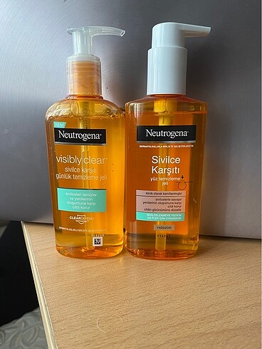 Neutrogena Yüz Temizleme Jeli