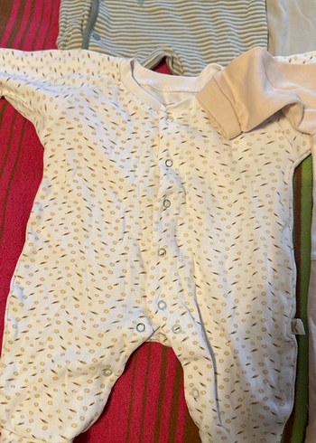 Bebek Beyaz Patikli Düğmeli Pamuklu Tulum - Görsel 4