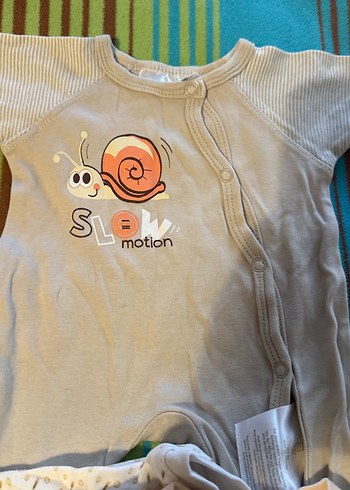 Bebek Beyaz Patikli Düğmeli Pamuklu Tulum - Görsel 3