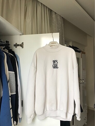 beyaz sweatshirt
