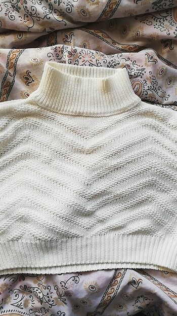 Zara Krem triko crop üst