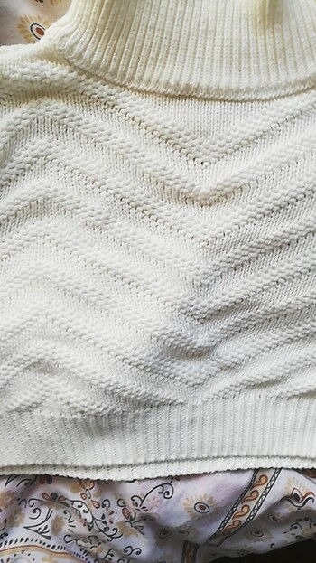 xs Beden Krem triko crop üst