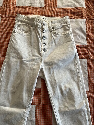 Mango jean