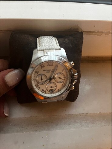 Beden Marc by marc jacobs ve Michael kors saat