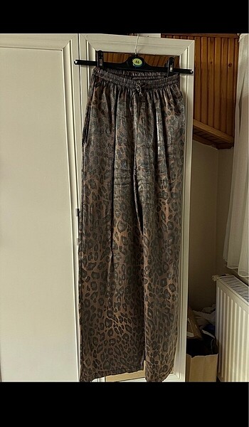 Leopar pantolon