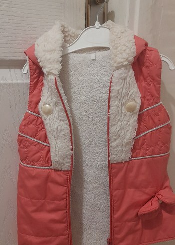 Kız Çocuk Kırmızı Düğmeli Yelek - Görsel 7