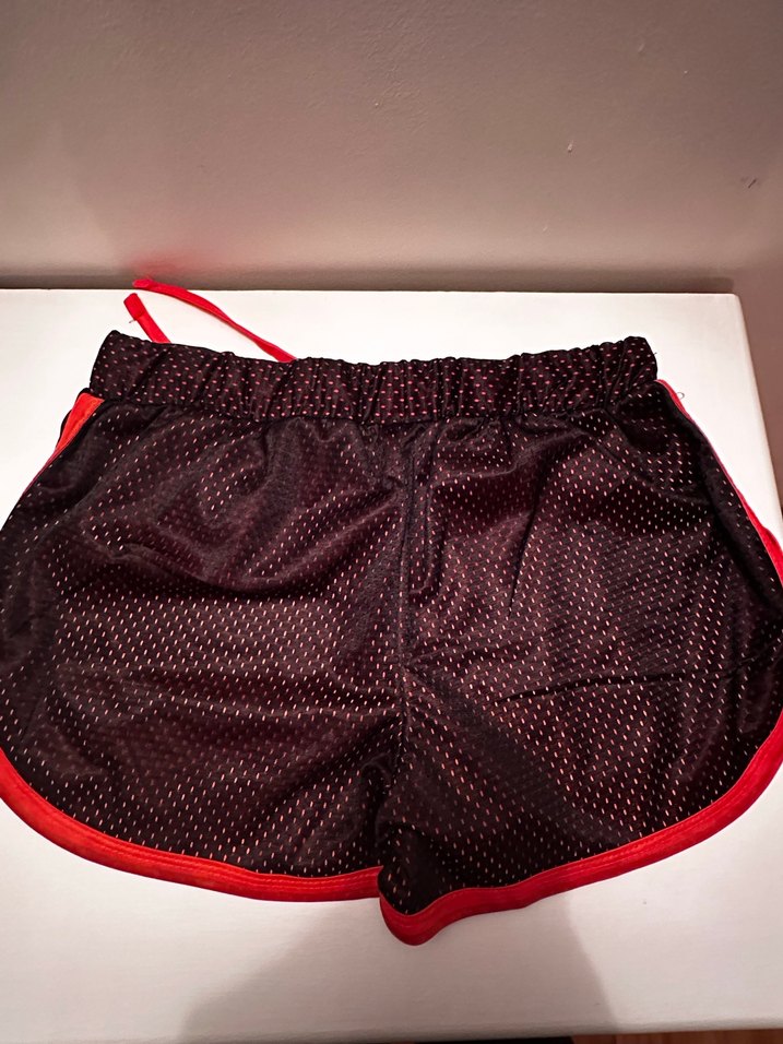 Kırmızı Mini Spor Kadın Şort - Görsel 4