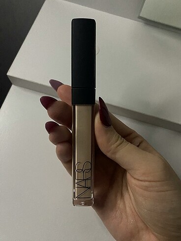 Nars Kapatıcı