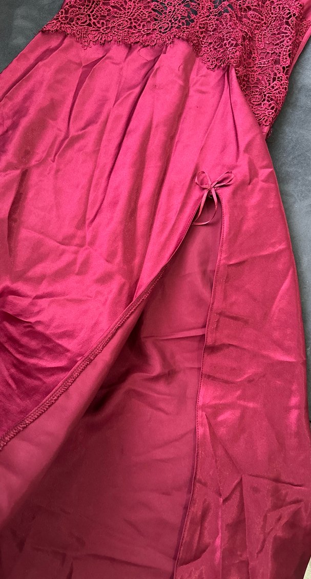 Bordo Dantel Detaylı İnce Askılı Midi Gecelik - Görsel 3