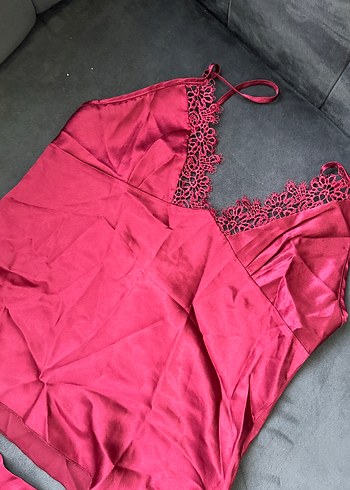 Parlak  bordo Kadın Mini İp Askılı Pijama Takımı - Görsel 3