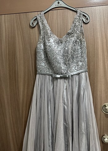 Gri Nakışlı V Yaka Uzun Abiye Elbise - Görsel 5