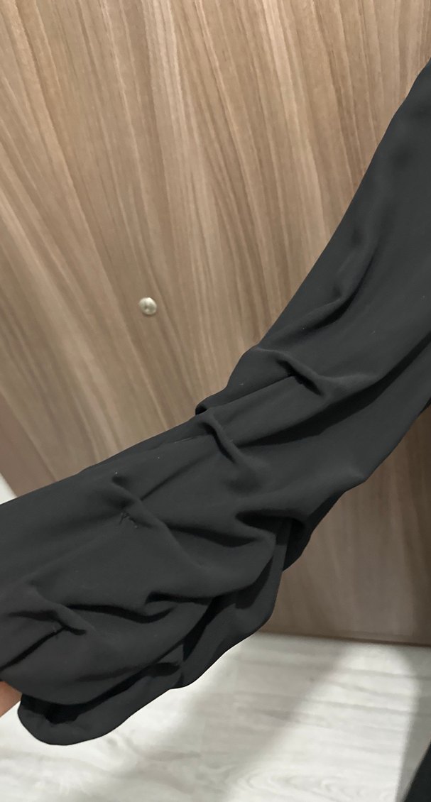 Siyah V Yaka Uzun Keten Elbise - Görsel 5