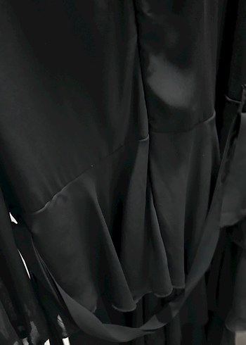 Siyah V Yaka Uzun Kollu Midi Elbise - Görsel 2