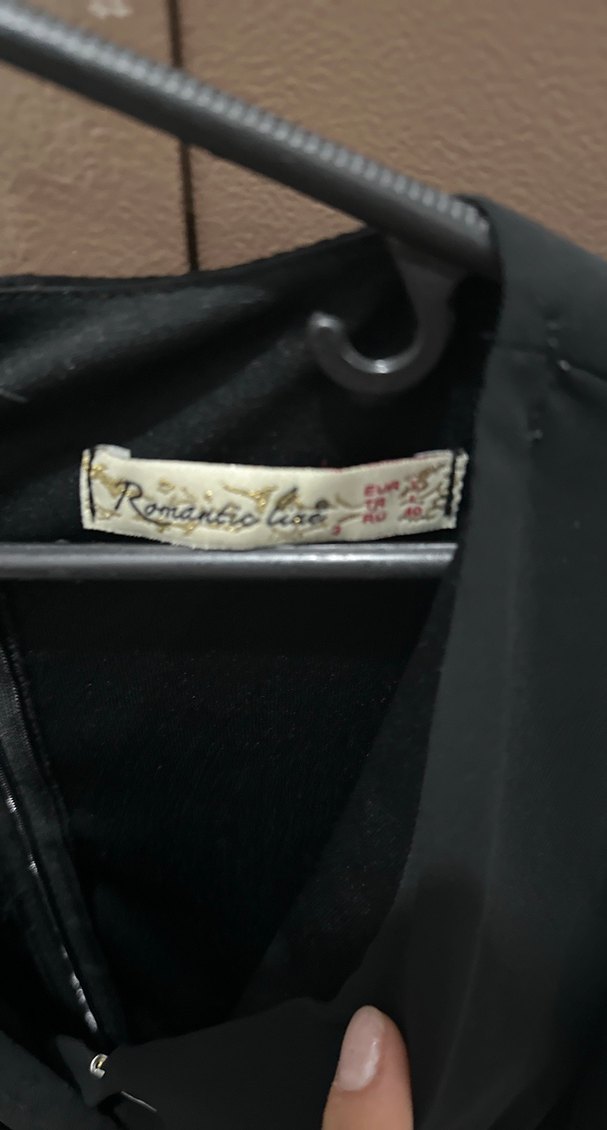 Siyah V Yaka Uzun Kollu Midi Elbise - Görsel 4