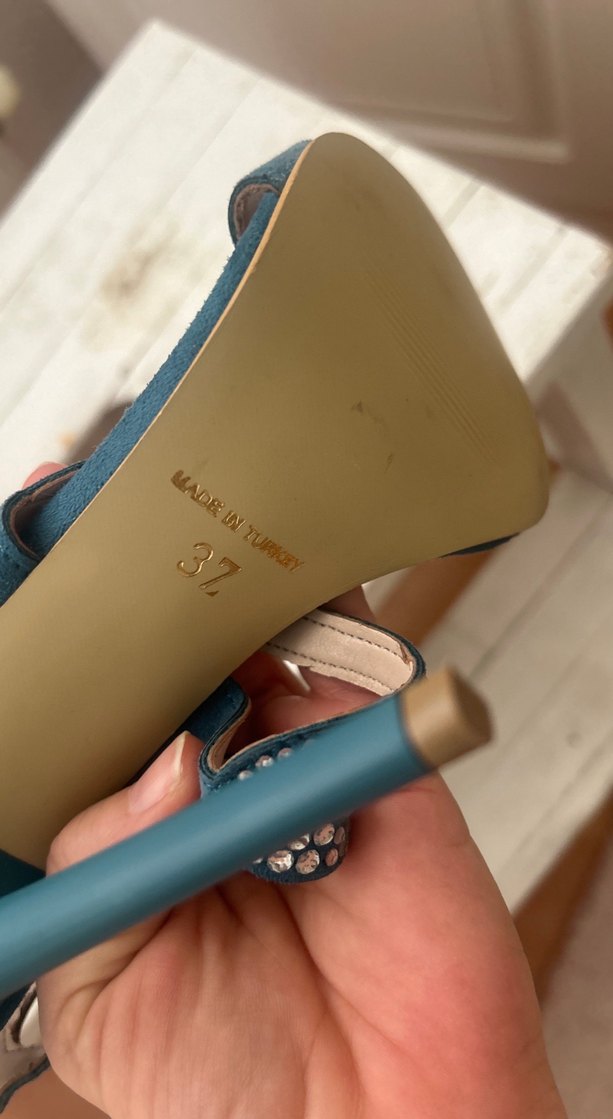 Turkuaz Parlak Yılan Desenli Süet Topuklu - Görsel 3