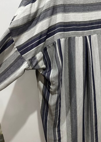 Kadın Gri Çizgili V Yaka Uzun Keten Gömlek - Görsel 3