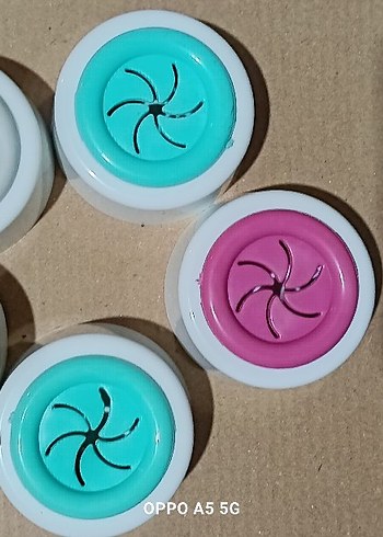 Renkli havlu asma aparatı ve vantuzlu dış fırçalık - Görsel 12