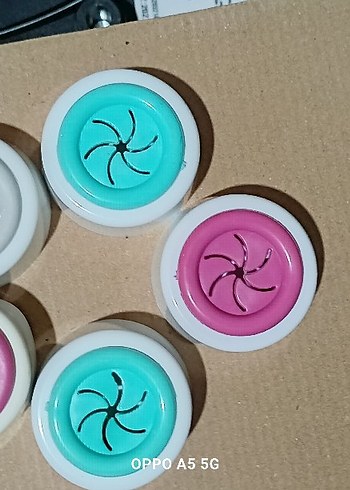 Renkli havlu asma aparatı ve vantuzlu dış fırçalık - Görsel 10