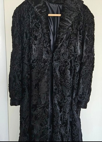 Siyah Desenli Uzun Kürklü Gotik Kaban