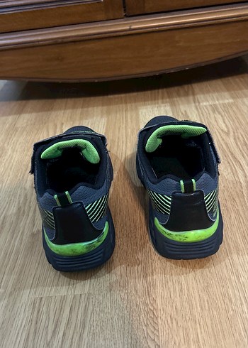 36 Beden siyah Renk Skechers Siyah Erkek Çocuk Spor Ayakkabı