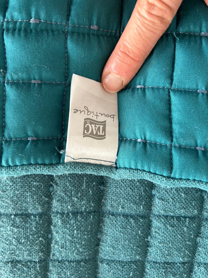 Taç Marka Mavi Yatak Örtüsü - Görsel 5