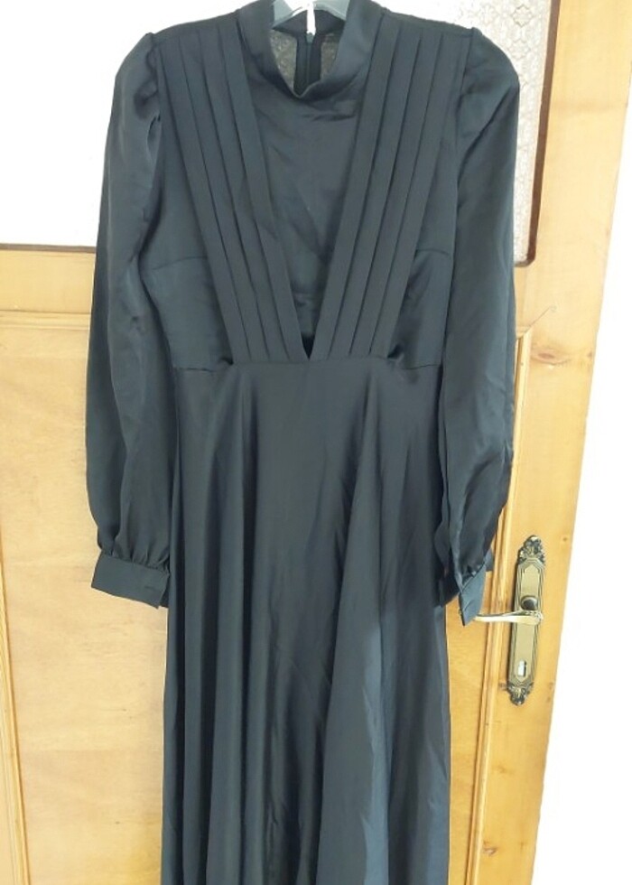 Saten elbise - Görsel 2