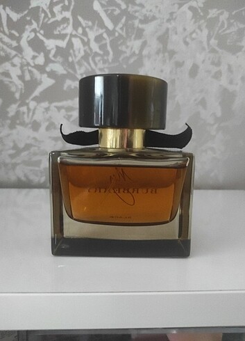 Burberry black kadın parfüm 
