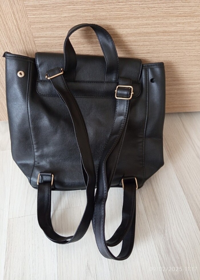 Kadın sırt çantası - Görsel 2