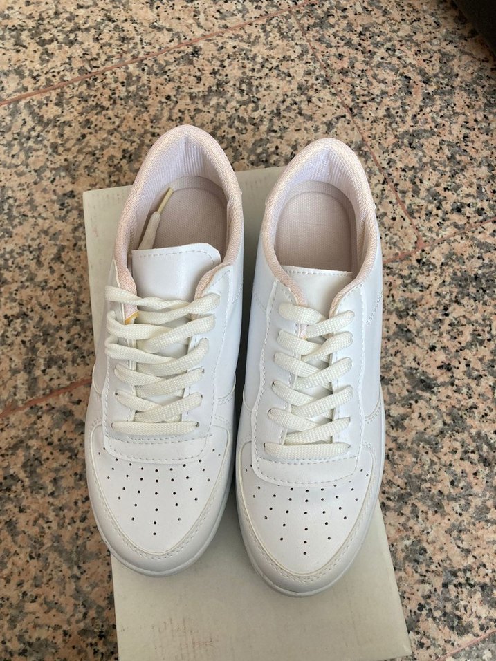 Beyaz Kadın Günlük Spor Ayakkabı - Görsel 2