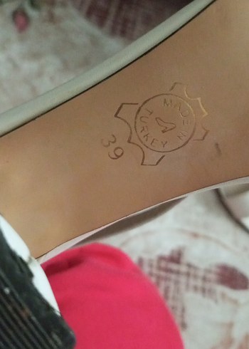 Beyaz Tokalı İnce Topuklu Kadın Abiye Ayakkabı - Görsel 3