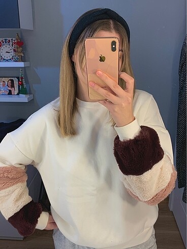 Beyaz sweatshirt