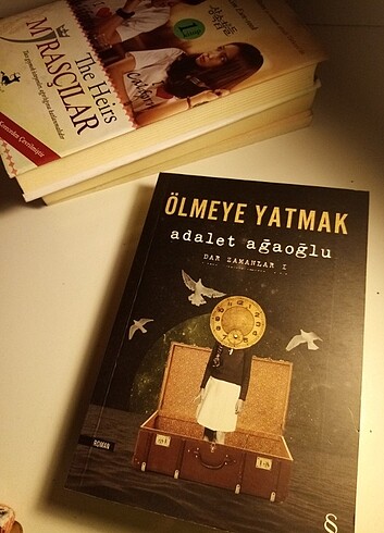 Beden Renk Ölmeye Yatmak Adalet Ağaoğlu
