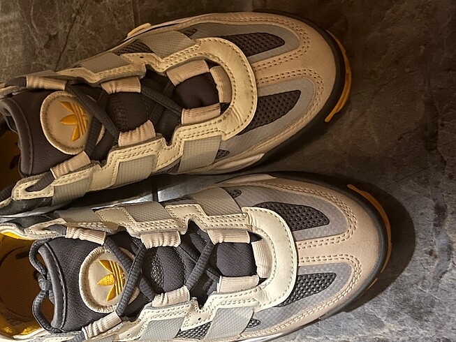 36 Beden Adidas orijinal spor ayakkabı