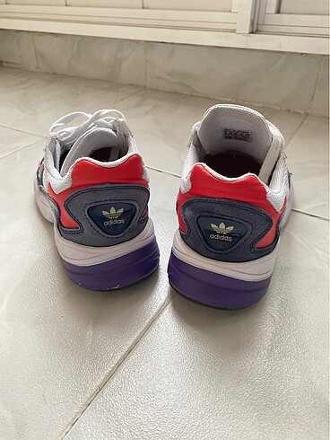 Adidas falcon kadın spor ayakkabısı