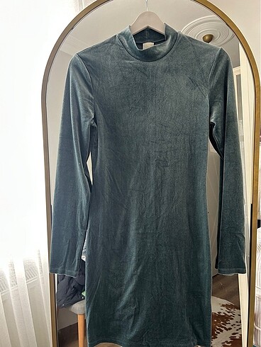 H&m kadife mini elbise