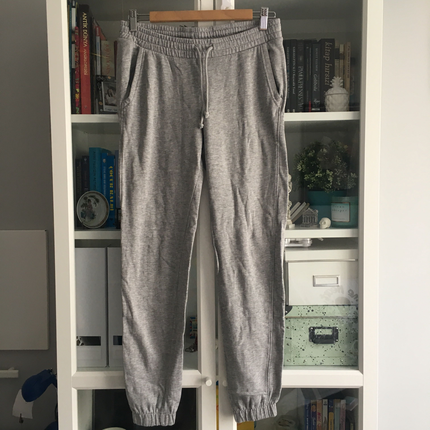 H&M altı lastikli eşofman